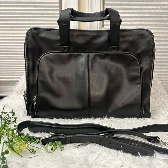 Levenger Black Leather 16” Slim Organizer Briefcase Shoulder‎ Hand Bag - Picture 1 of 12